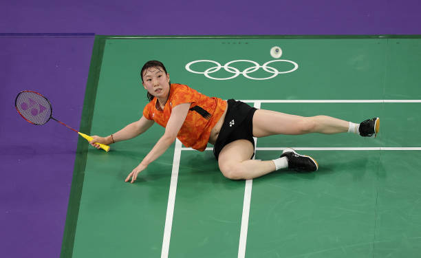 小型羽毛球场标准尺寸详解:规格图与布局指南