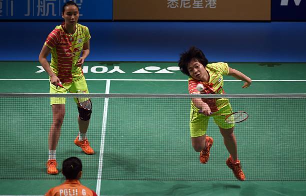 强劲羽毛球拍性能解析:适合新手还是高手?