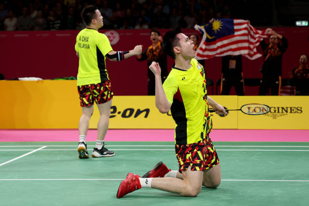 实战解析:羽毛球单双打站位经典案例对比