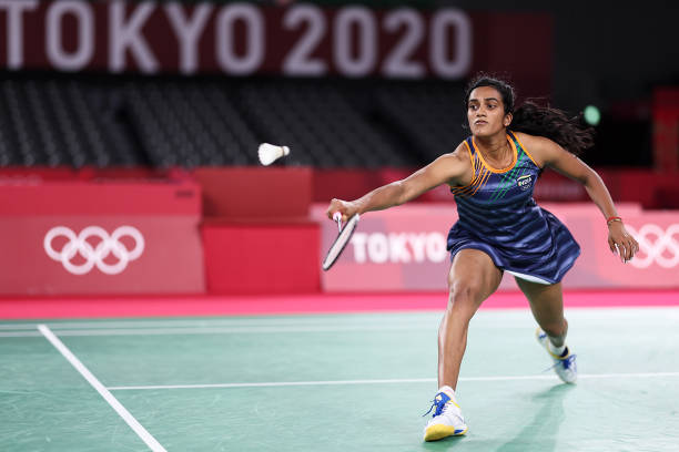 羽毛球论坛App里的隐藏玩法:线上挑战赛、技术分析