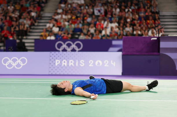 羽毛球混双比赛中的分界规则与战术运用