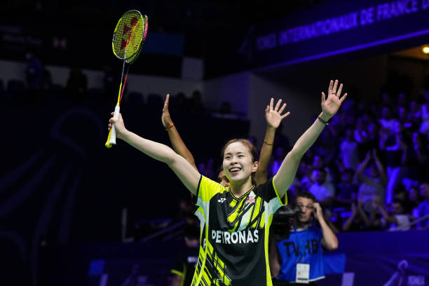 林丹的球拍磅数如何影响他的进攻风格?