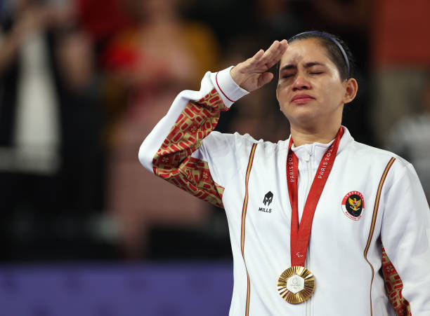 用圆形和线条就能画！羽毛球简笔画指南