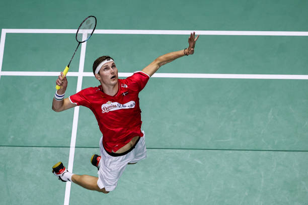 羽毛球双打场地对角线计算:如何确保尺寸精准?