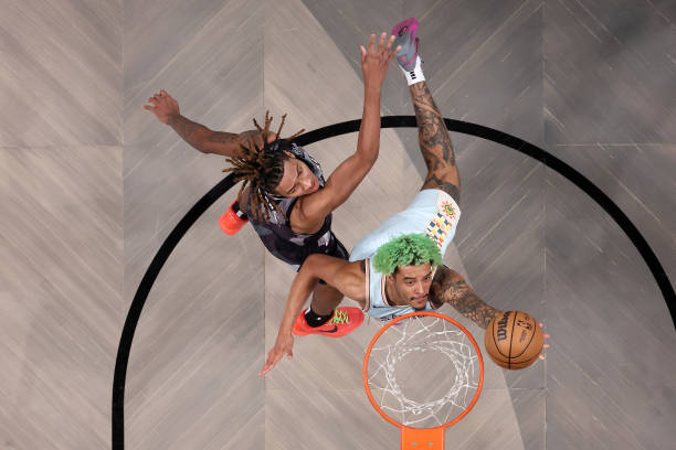 NBA球迷必看:国内外主流篮球APP功能对比