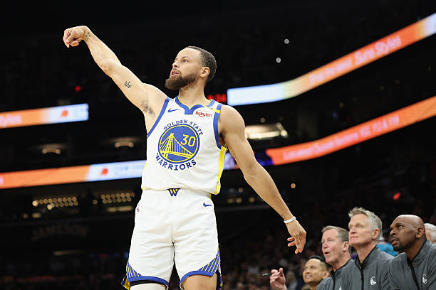 詹姆斯、库里等球星高光时刻集锦