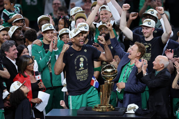 NBA总决赛赛程比分统计:球队表现与球员数据一览