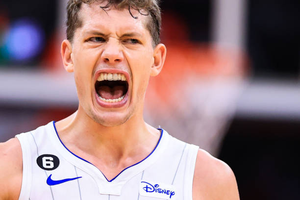 掌握胯下上篮的5个核心要点,轻松突破防守