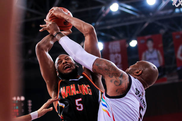 手机看CBA回放：官方APP及第三方平台全攻略