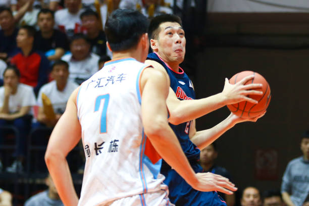 篮板下沿的设计标准:国际篮联与NBA的差异