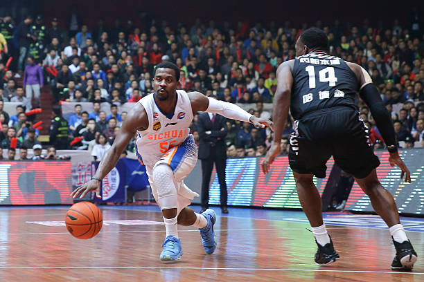 篮球场面积计算:如何得出标准平方数