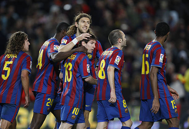 欧冠决赛前夜:Dua Lipa为全球球迷献唱经典热单