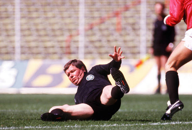 欧冠死亡之组:豪门命运之战,谁能晋级淘汰赛?