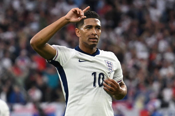 中超16年:历届参赛球队及他们的传奇故事