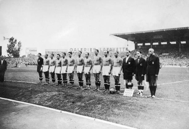 心理战的极致:为何勺子点球总能戏耍门将?