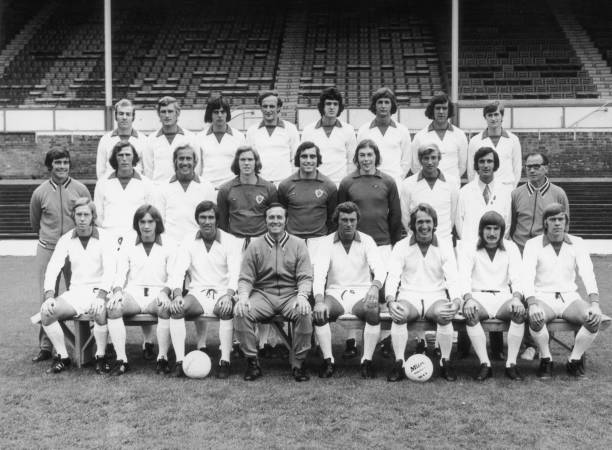 罚点球时停顿的后果：可能被判无效或黄牌警告