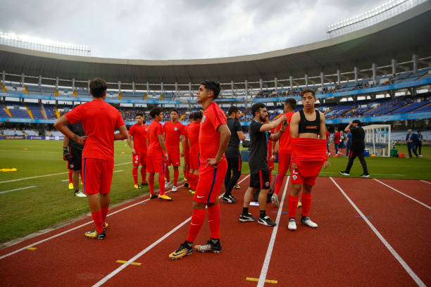 从小组赛到决赛:欧冠冠军的完整征程视频