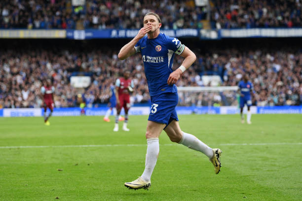 边线球直接破门:规则允许还是无效?