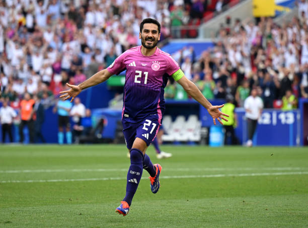 足球史上最著名手球!马拉多纳“上帝之手”为何无法复制?