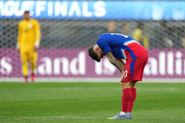 暗煞足球鞋Nike ID配色解析:如何搭配出最佳效果