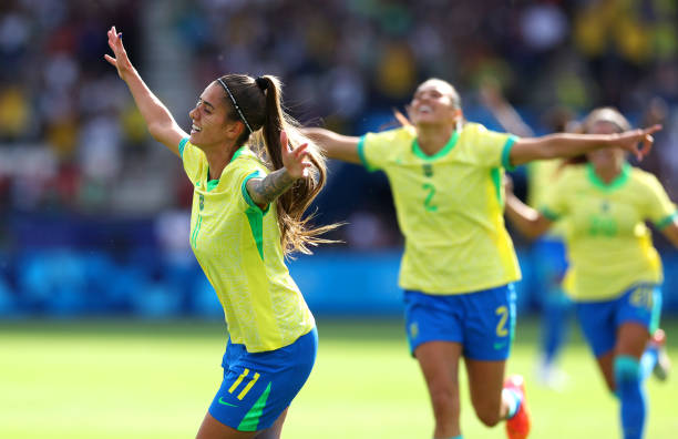 奥克兰城足球俱乐部的商业运营:小球队如何玩转大市场?