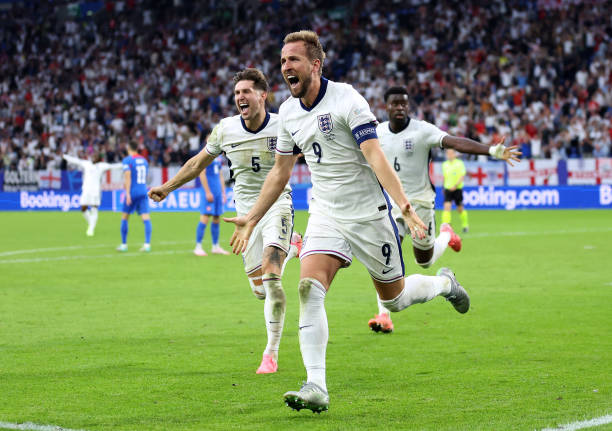 巴黎失冠内幕:2021赛季法甲冠军争夺战的转折点