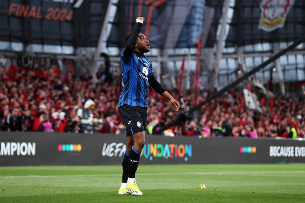 数据对比:马拉多纳和梅西谁更强?