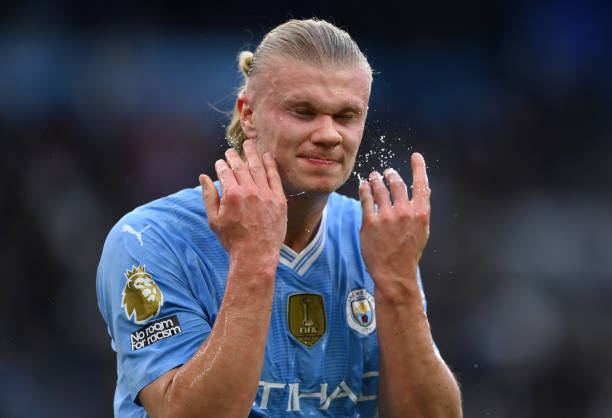 足球比赛半场时长详解:标准时间与加时规则