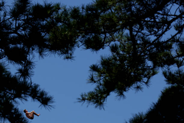 竞走选手如何避免因黄牌累积而被罚下？