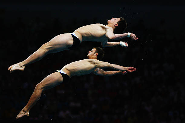 跳水皇后的魅力：伏明霞最令人心动的照片精选