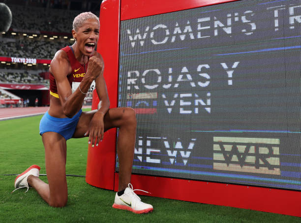 郭晶晶的面相优势:财运、婚姻、事业样样俱全!