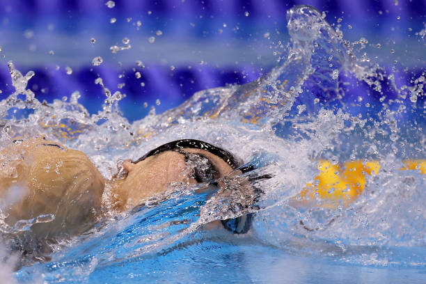 游泳教练资格证报名费用全攻略：从报名到拿证