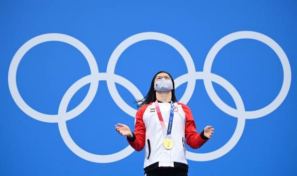 游泳时耳朵进水的感觉是如何产生的?科普一下