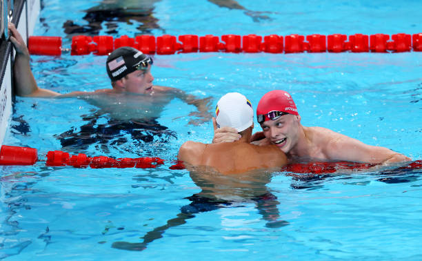 游泳转身如何省力又高效?专业教练来支招