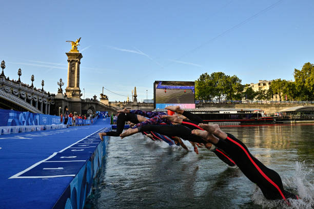 告别S形路线!掌握仰泳直线游的3个关键点