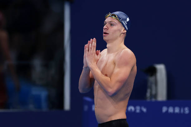 中国游泳队主教练换人了吗？最新动态解析