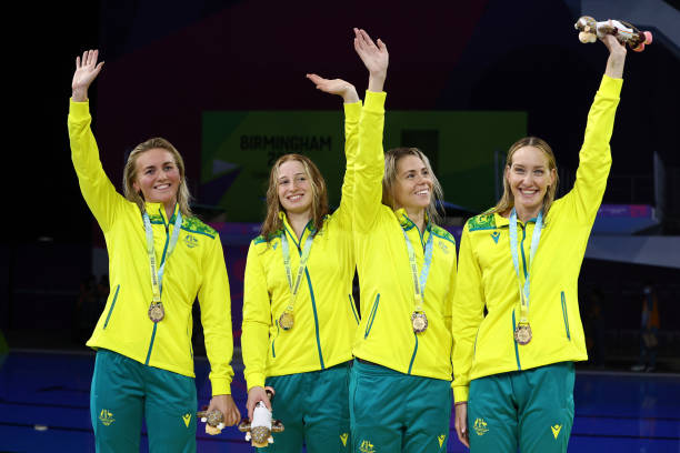 游泳装备品牌推荐：从泳镜到泳衣，哪些牌子最受欢迎？