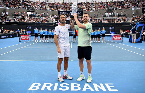 法网冠军背后的数据:年龄、国籍与夺冠轨迹分析