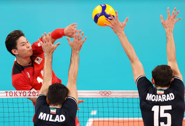 从零开始学排球:垫球的基本步骤与训练建议