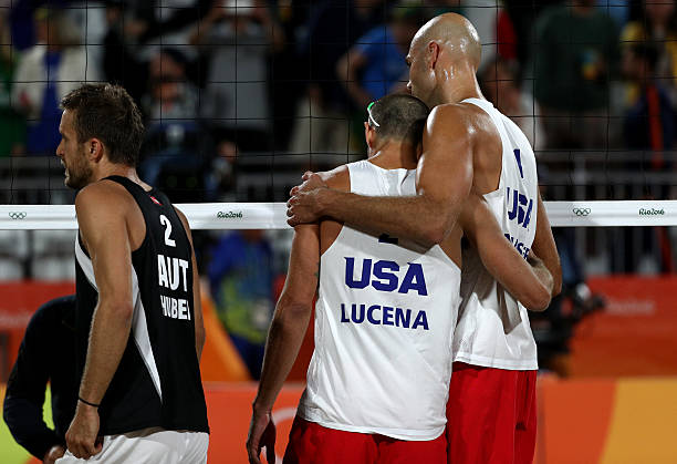 排球发球技术入门:从基础姿势到上手发球