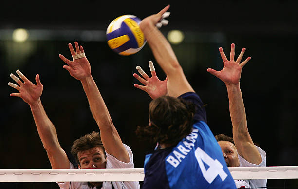 惠若琪退役后仍力挺朱婷:她是最优秀的排球运动员