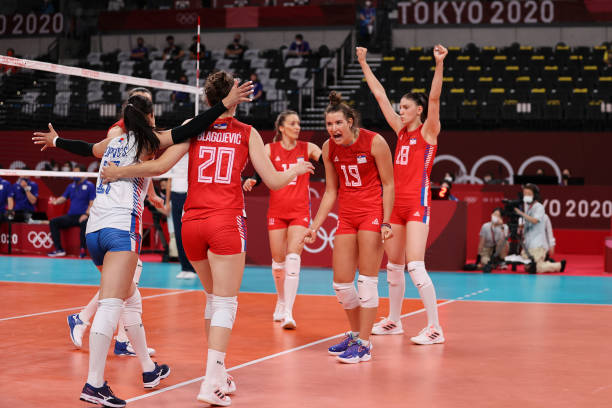 排球发球顺序规则详解:如何轮转与站位