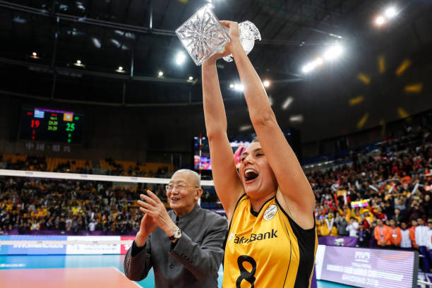 排球场的对角线:数学计算与场地布局解析