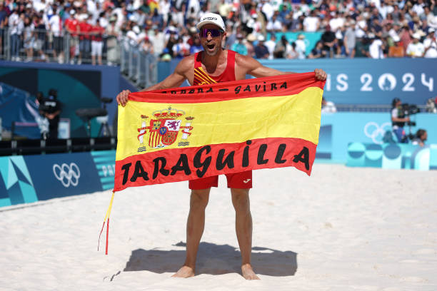 赵蕊蕊的时尚穿搭：从运动装到礼服的完美转变