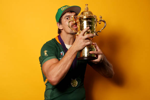 中国女记者专访世界杯教练:揭秘国家队执教心路历程