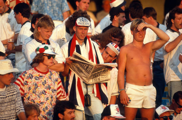 哪一届世界杯是中国队首次也是唯一一次参加？